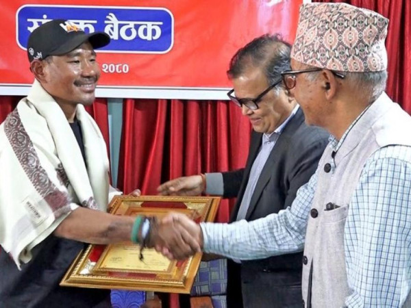हरि बुढामगरलाई माओवादीले गर्यो,सम्मान