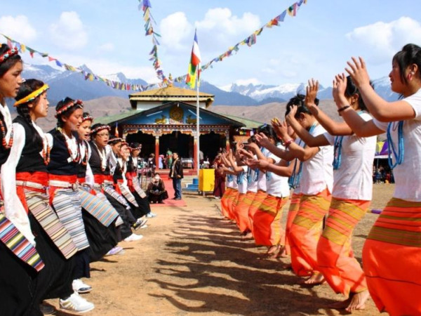 सोनाम ल्होछार विभिन्न कार्यक्रम गरि मनाइयो