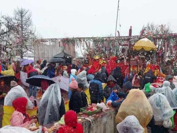ताप्लेजुङको पाथीभरामा विदेशी पर्यटकको आगमन बढ्दो