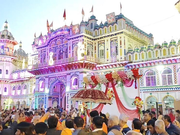 आज रातभर जानकी मन्दिरमा राम जानकी वैवाहिक कार्यक्रम हुँदै