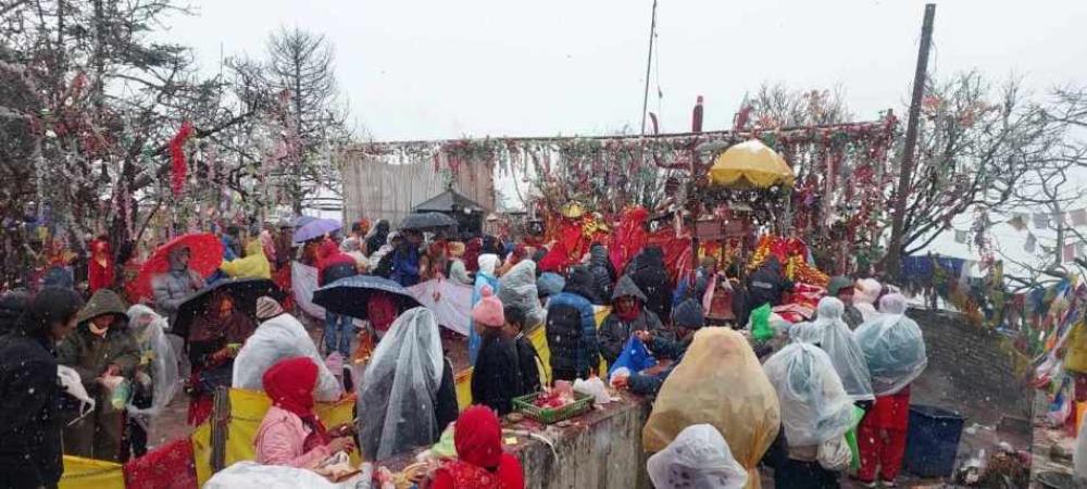 ताप्लेजुङको पाथीभरामा विदेशी पर्यटकको आगमन बढ्दो